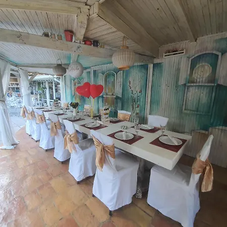 Fontana Ξενοδοχείο 3*